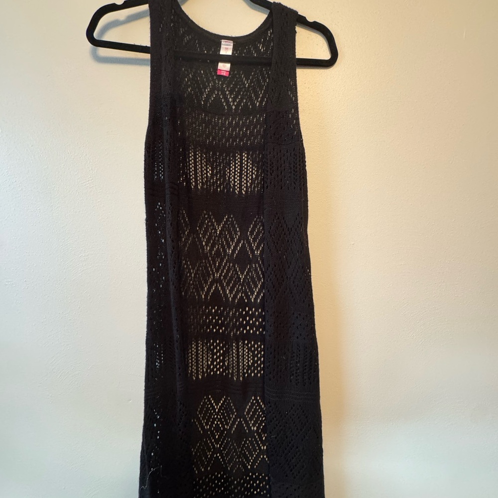 Black Crochet Sleeveless Cardigan